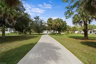 681 15th St SW, Naples, FL 34117 - Photo 48