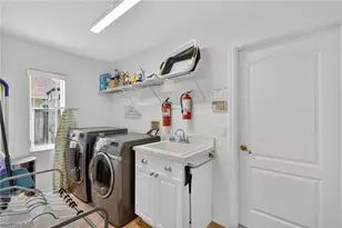 1954 Terrazzo Ln, Naples, FL 34104 - Photo 36