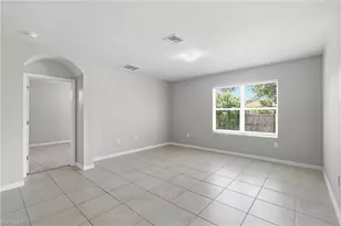 27580 Los Amigos Ln, Bonita Springs, FL 34135 - Photo 4