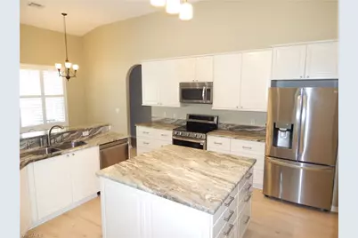 349 Sweet Bay Ln, Naples, FL 34119 - Photo 10