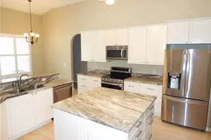 349 Sweet Bay Ln, Naples, FL 34119 - Photo 10