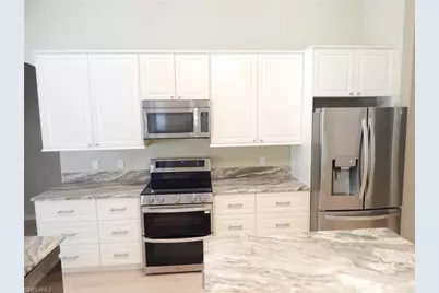 349 Sweet Bay Ln, Naples, FL 34119 - Photo 6