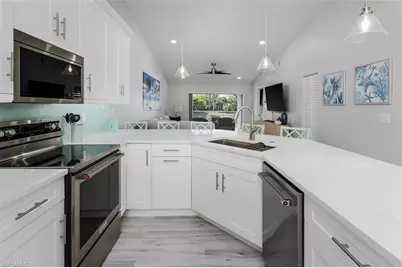 834 Gulf Pavilion Dr #204, Naples, FL 34108 - Photo 16