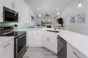 834 Gulf Pavilion Dr, Naples, FL 34108 - Photo 16