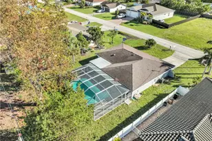 1224 SE 21st Pl, Cape Coral, FL 33990 - Photo 30