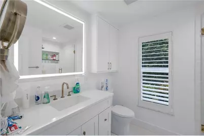1250 Tuna Ct, Naples, FL 34102 - Photo 18