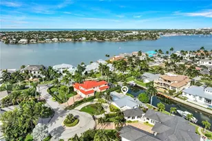 1250 Tuna Ct, Naples, FL 34102 - Photo 30