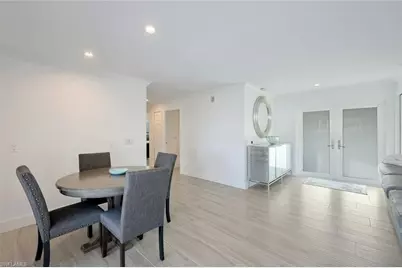 1250 Tuna Ct, Naples, FL 34102 - Photo 10