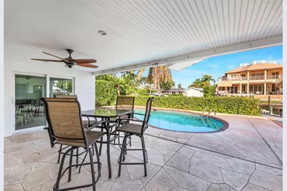 1250 Tuna Ct, Naples, FL 34102 - Photo 24