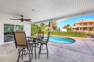 1250 Tuna Ct, Naples, FL 34102 - Photo 24