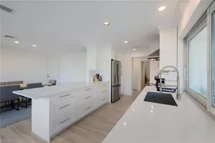 1250 Tuna Ct, Naples, FL 34102 - Photo 12