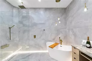 3007 Ellice Way, Naples, FL 34119 - Photo 2