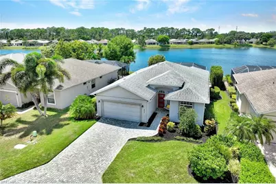 484 Crossfield Cir, Naples, FL 34104 - Photo 2