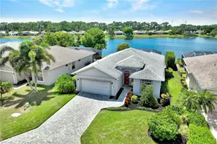 484 Crossfield Cir, Naples, FL 34104 - Photo 2