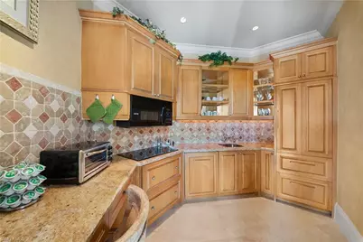 9663 Mashie Ct, Naples, FL 34108 - Photo 38