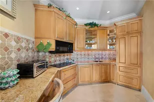 9663 Mashie Ct, Naples, FL 34108 - Photo 38