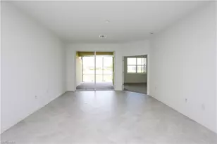 2599 Vine Ave, Naples, FL 34120 - Photo 10