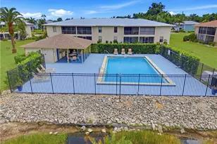 151 Cypress Way E, Naples, FL 34110 - Photo 24