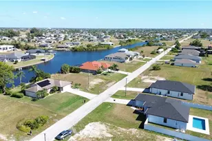 2458 NW 9th Terrace, Cape Coral, FL 33993 - Photo 28
