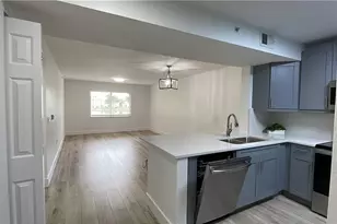 8234 Key Royal Cir, Naples, FL 34119 - Photo 10