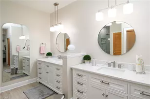 4853 Hampshire Ct, Naples, FL 34112 - Photo 32