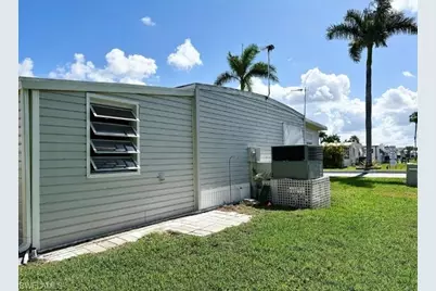 22 Turquoise Ave #22T, Naples, FL 34114 - Photo 6