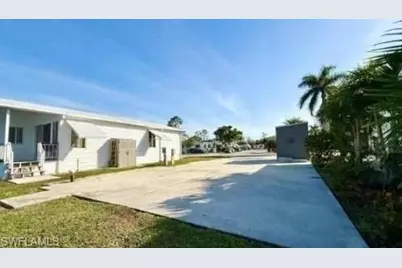 447 Cheetah Dr, Naples, FL 34114 - Photo 2