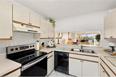 10686 Gulf Shore Dr #206, Naples, FL 34108 - Photo 6
