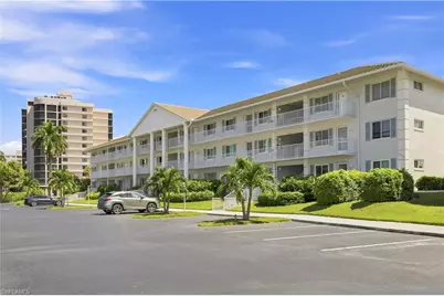 10686 Gulf Shore Dr #206, Naples, FL 34108 - Photo 1