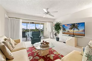 10686 Gulf Shore Dr, Naples, FL 34108 - Photo 12