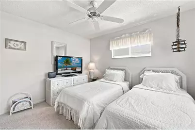 10686 Gulf Shore Dr #206, Naples, FL 34108 - Photo 14