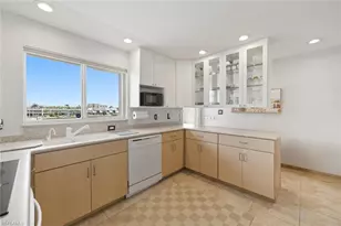 1100 8th Ave S, Naples, FL 34102 - Photo 14