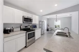 2105 NE 5th Ave, Cape Coral, FL 33909 - Photo 12