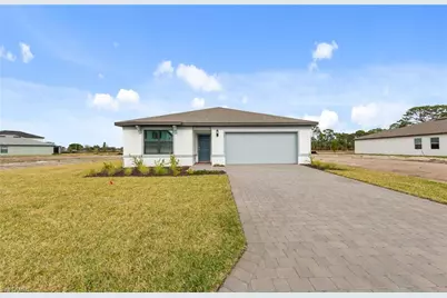 624 Oasis Lake Pl, Lehigh Acres, FL 33936 - Photo 2