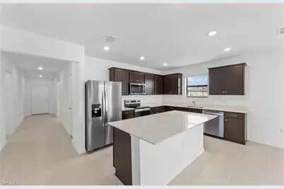 624 Oasis Lake Pl, Lehigh Acres, FL 33936 - Photo 12