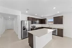 624 Oasis Lk Pl, Lehigh Acres, FL 33936 - Photo 12