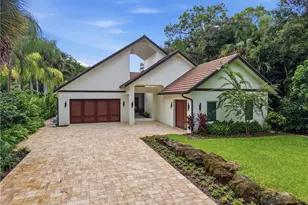 2751 68th St SW, Naples, FL 34105 - Photo 2