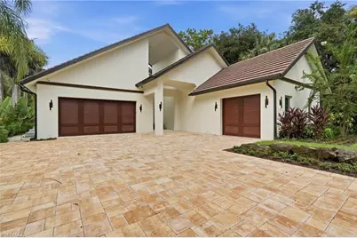 2751 68th St SW, Naples, FL 34105 - Photo 4