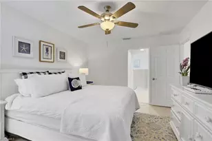437 Fox Den Cir, Naples, FL 34104 - Photo 16