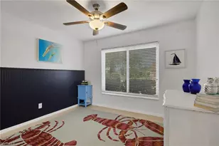 437 Fox Den Cir, Naples, FL 34104 - Photo 20
