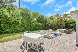 437 Fox Den Cir, Naples, FL 34104 - Photo 26
