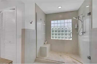 437 Fox Den Cir, Naples, FL 34104 - Photo 18