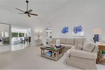 437 Fox Den Cir, Naples, FL 34104 - Photo 8