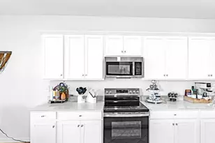 18754 Marlin Kite Ln, North Fort Myers, FL 33917 - Photo 16