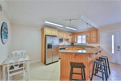1100 Gulf Shore Blvd N #207, Naples, FL 34102 - Photo 12
