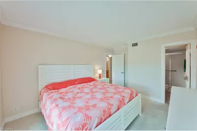 1100 Gulf Shore Blvd N #207, Naples, FL 34102 - Photo 16