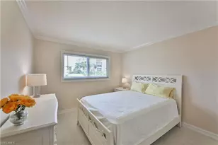 1100 Gulf Shore Blvd N, Naples, FL 34102 - Photo 22