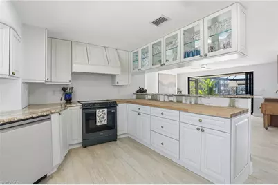 120 Albatross St, Fort Myers Beach, FL 33931 - Photo 16