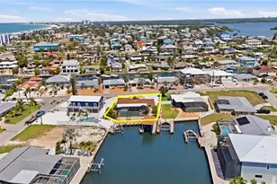 120 Albatross St, Fort Myers Beach, FL 33931 - Photo 6
