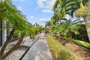 212 Angler Ct, Marco Island, FL 34145 - Photo 38